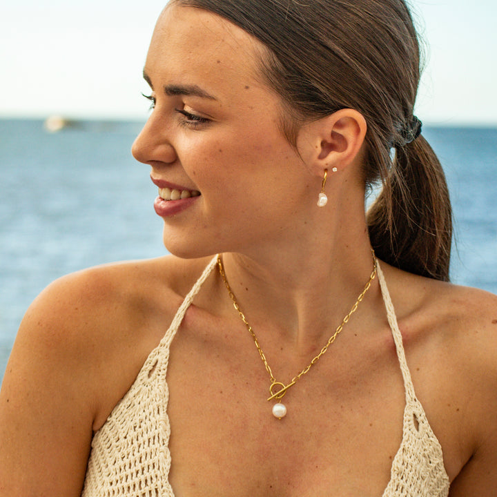 Pearl Toggle necklace