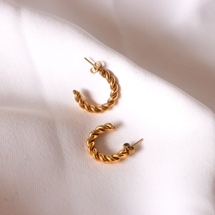 Twist Hoops