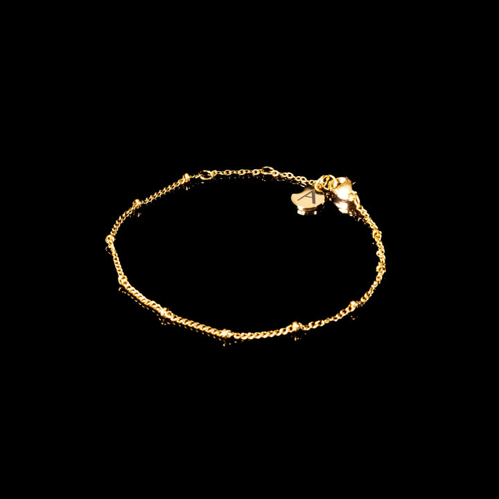 Dotted bracelet
