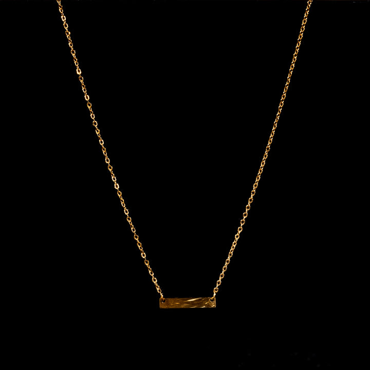 Nameplate necklace